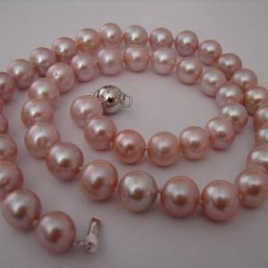 Pearl size is 8.5-95 mm