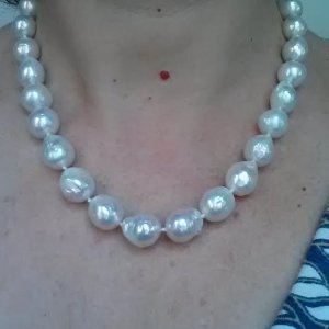 PP white ripples neck shot