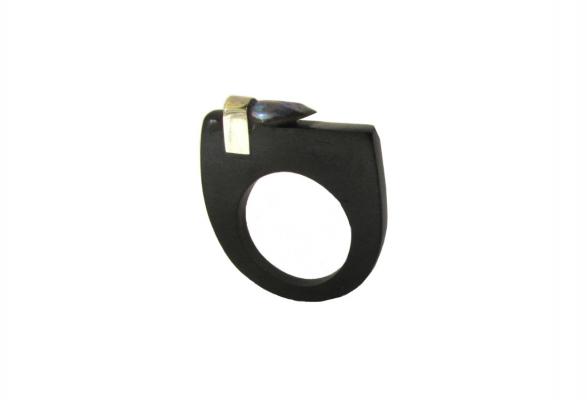 ebony and abalone ring, 9ct yellow gold.